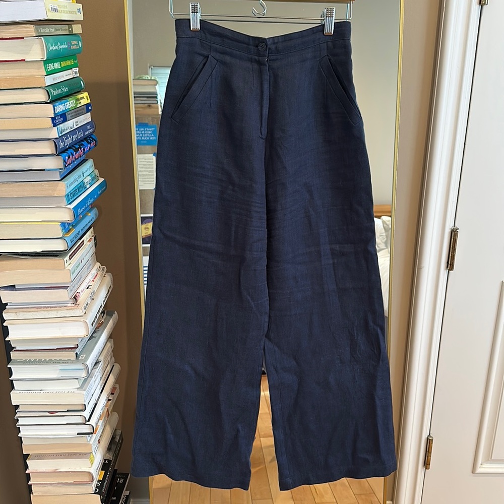 Reformation Wide Leg pant in navy blue